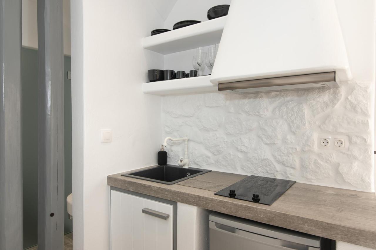 El_Puerto Luxury Port Suites Naxos City 外观 照片