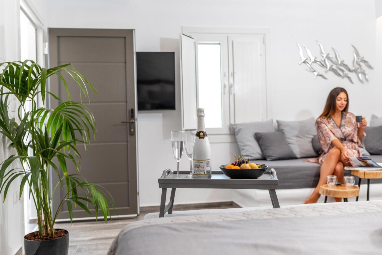 El_Puerto Luxury Port Suites Naxos City 外观 照片